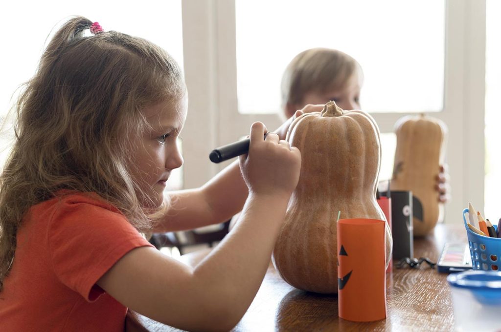 Atelier créatif : un espace d'expression pour les jeunes