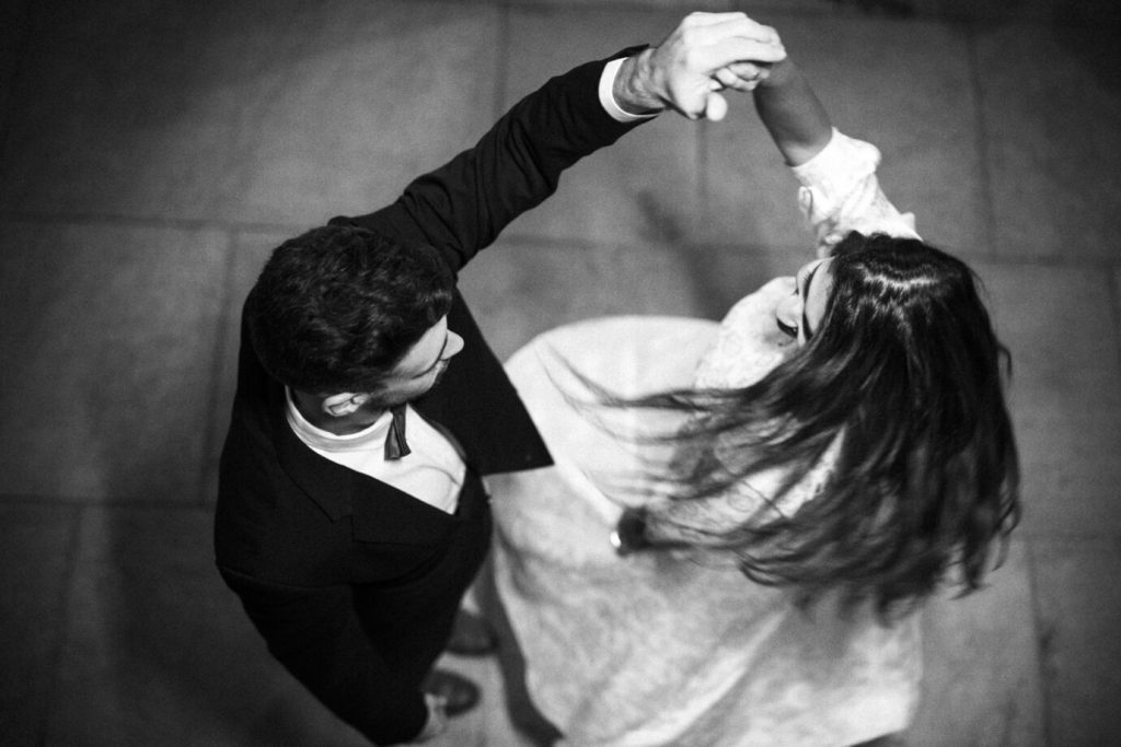 6 conseils pour sélectionner la musique de votre danse nuptiale